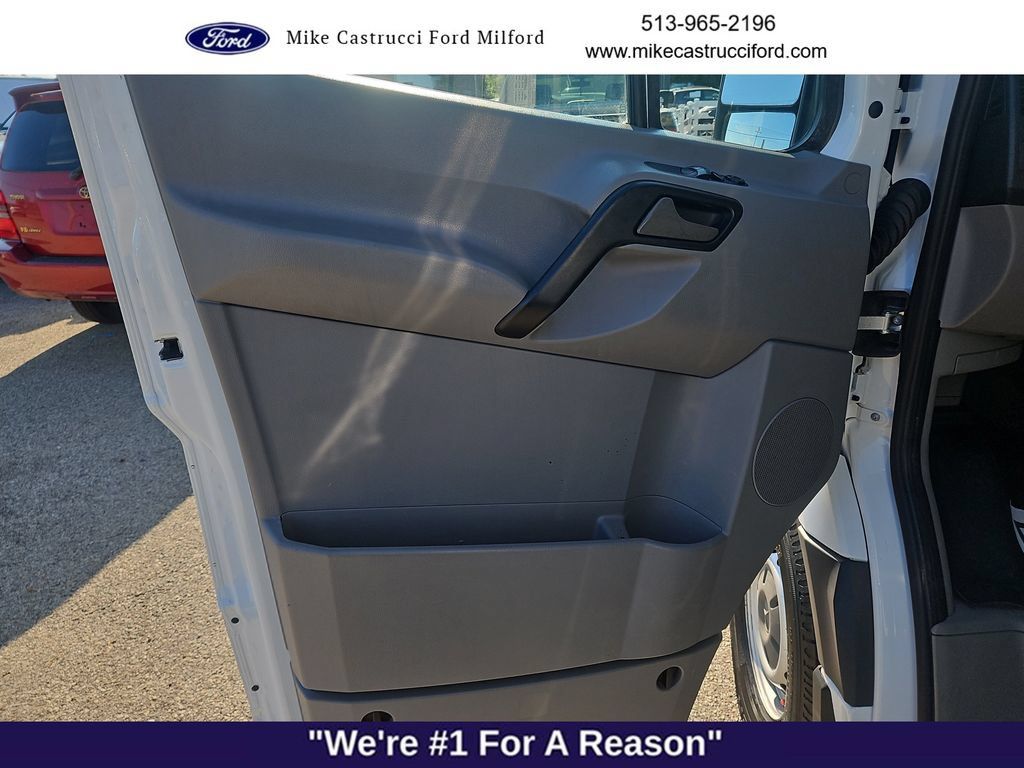 Used 2017 Mercedes-Benz Sprinter 2500 image 21