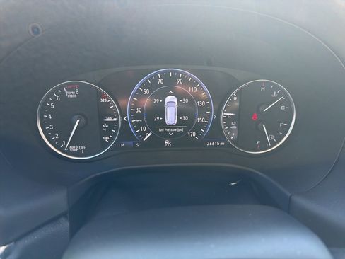 Used 2024 Buick Enclave Avenir w/ Avenir Technology Package image 15