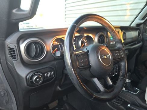 Used 2020 Jeep Wrangler Unlimited Sport S image 11