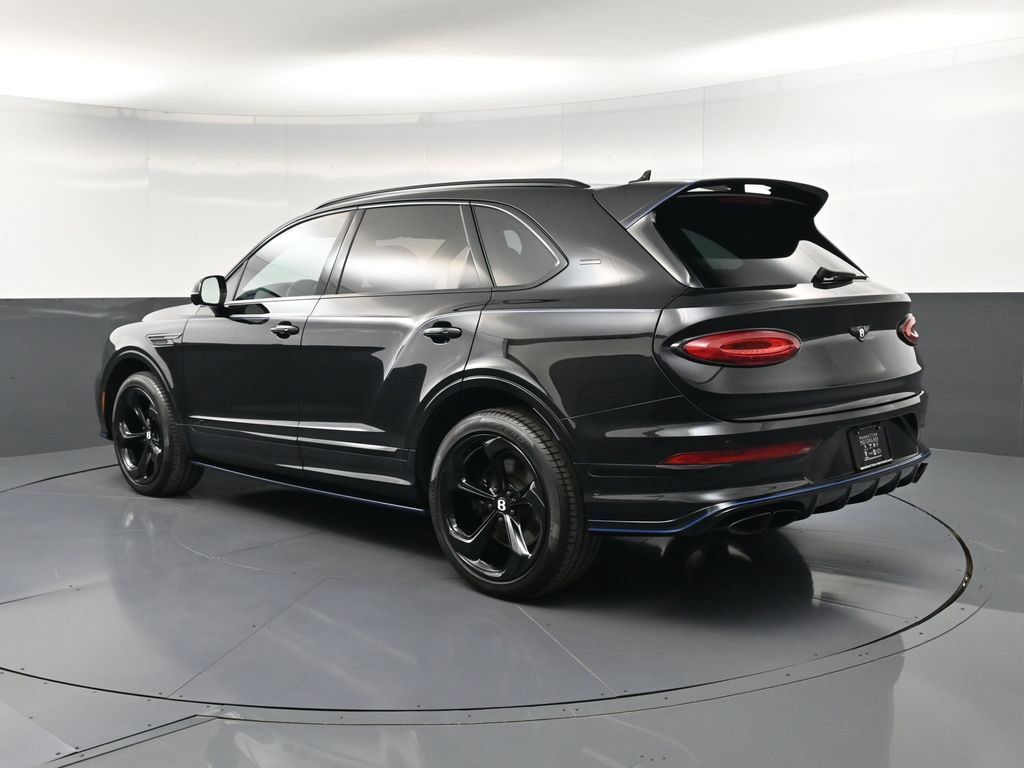 Certified 2025 Bentley Bentayga AWD/4WD image 3