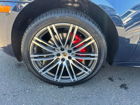 Used 2016 Porsche Macan Turbo AWD/4WD image 17