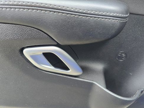 Used 2019 Dodge Challenger SXT w/ Driver Convenience Group image 23