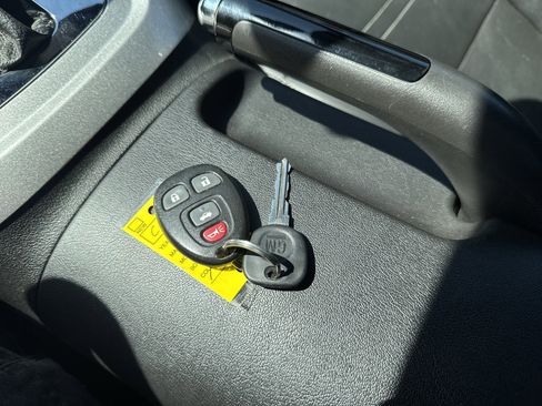 Used 2007 Saturn Sky Red Line w/ Premium Trim Pkg image 29