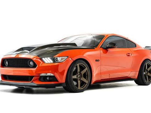 Used 2016 Ford Mustang GT w/ Black Accent Package RWD image 8