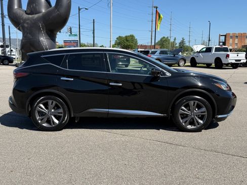 Used 2023 Nissan Murano Platinum image 9