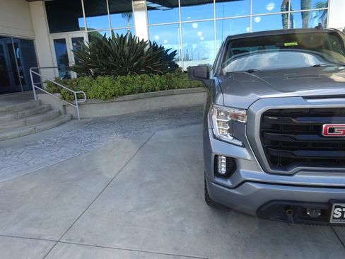Certified 2020 GMC Sierra 1500 Elevation w/ Elevation Value Package AWD/4WD image 32