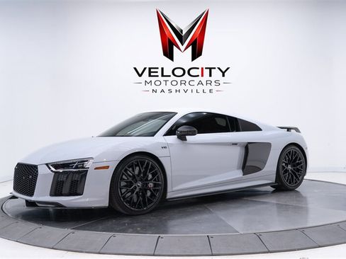 Used 2018 Audi R8 V10 plus AWD/4WD image 2