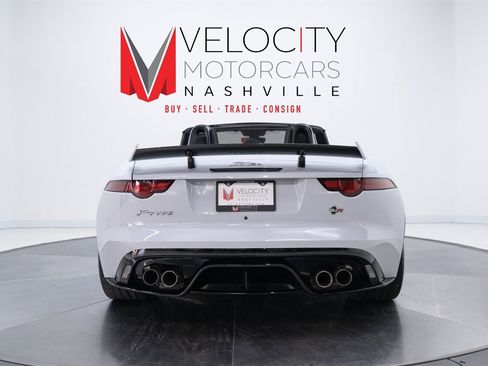 Used 2020 Jaguar F-TYPE SVR image 19