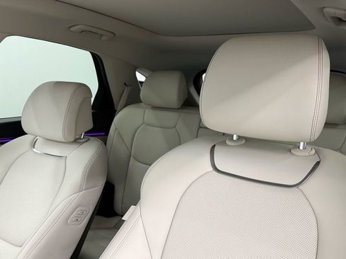 Used 2026 Genesis GV70 2.5T Select image 18