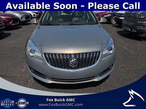 Used 2017 Buick Regal Premium w/ Driver Confidence Package #1 image 2