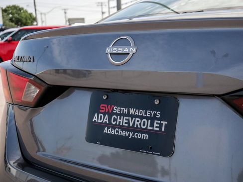 Used 2024 Nissan Altima 2.5 SV FWD image 10