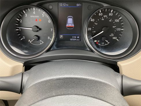 Used 2020 Nissan Rogue SL image 13