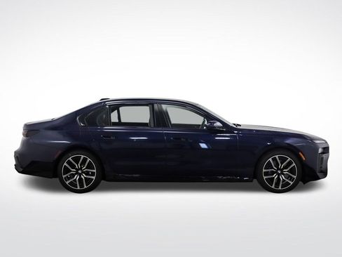 Certified 2024 BMW 760i xDrive w/ Executive Package AWD/4WD image 6