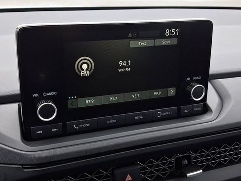 Certified 2025 Honda Accord SE image 17