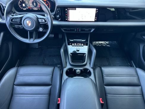 Certified 2025 Porsche Cayenne Coupe AWD/4WD image 6