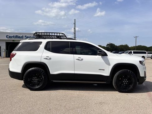 Used 2022 GMC Acadia AT4 w/ Technology Package AWD/4WD image 5