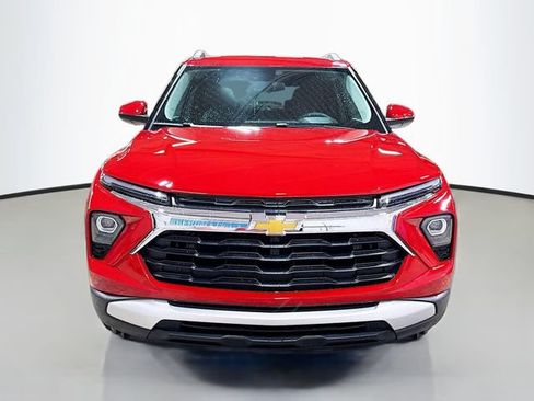 Used 2026 Chevrolet TrailBlazer LT FWD image 3