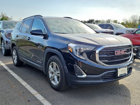 Certified 2021 GMC Terrain SLE w/ Driver Convenience Package FWD image 1