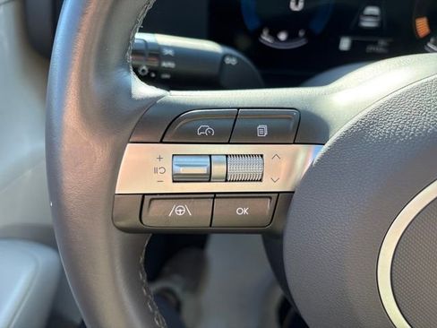 Used 2025 Hyundai Kona SEL image 13