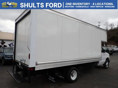 New 2026 Ford E-450 and Econoline 450 Super Duty w/ Power Equipment Group RWD image 7
