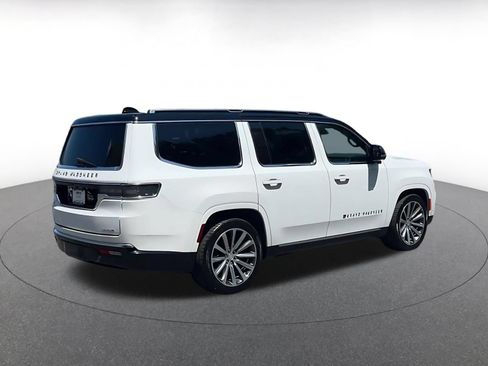 Used 2023 Jeep Grand Wagoneer Series II AWD/4WD image 12