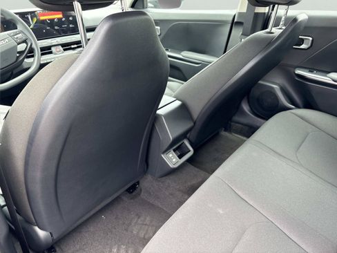 New 2026 Kia K4 FWD image 15