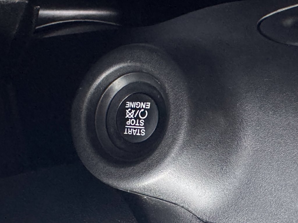 Used 2024 RAM ProMaster 2500 w/ Convenience Group FWD image 28