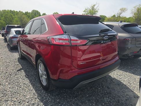 Used 2023 Ford Edge SEL image 5