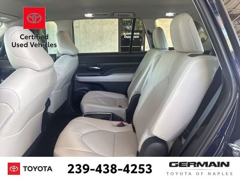 Used 2025 Toyota Grand Highlander FWD image 15