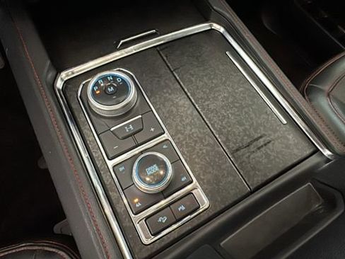 Used 2022 Ford Expedition Max Limited AWD/4WD image 22