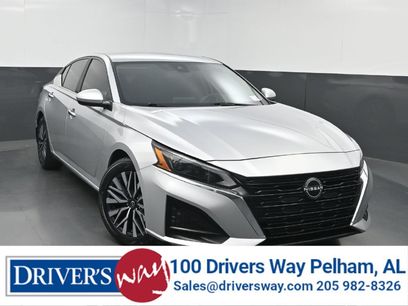 Used 2023 Nissan Altima 2.5 SV