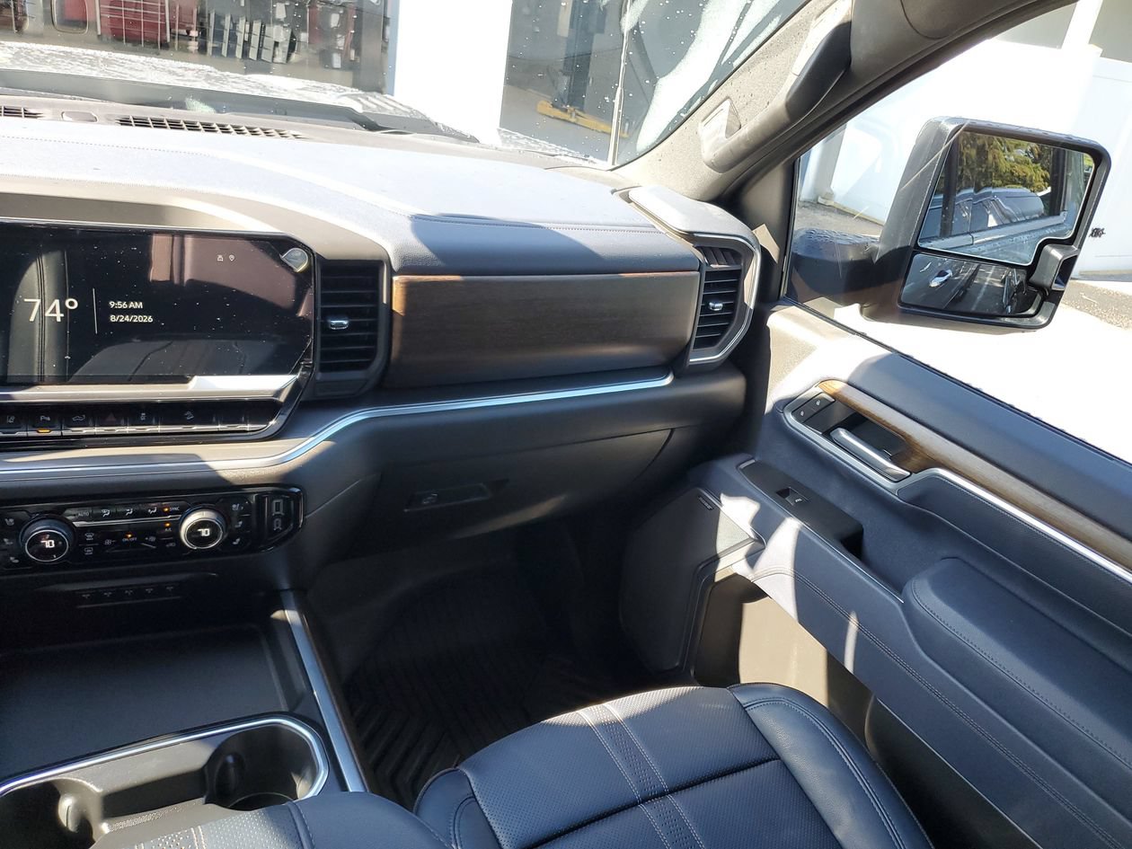 Used 2026 Chevrolet Silverado 3500 High Country w/ High Country Premium Package AWD/4WD image 15