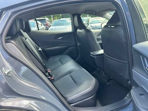 Used 2024 Toyota Prius XLE FWD image 18