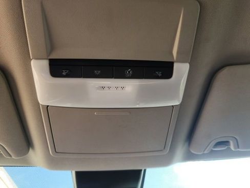 Used 2025 Nissan Altima 2.5 SV image 34