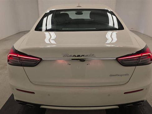 Used 2023 Maserati Quattroporte GT image 5