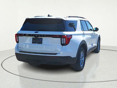 New 2026 Ford Explorer Active image 8