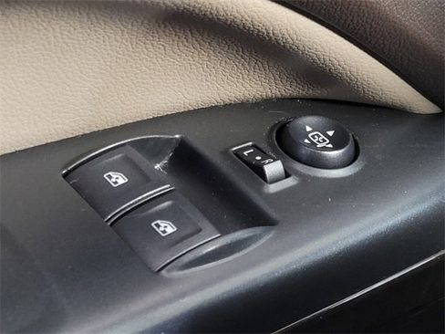 Used 2020 GMC Canyon SLE w/ SLE Convenience Package image 37