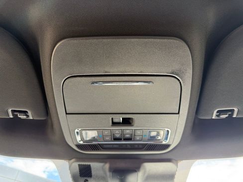 Used 2022 Ford F150 Platinum w/ Equipment Group 701A High image 19