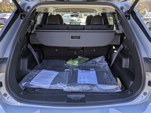 New 2026 Mitsubishi Outlander SE image 13