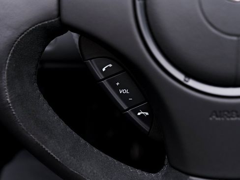 Used 2016 Aston Martin DB9 GT image 73