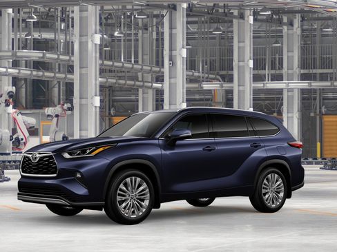 New 2026 Toyota Highlander Platinum image 2