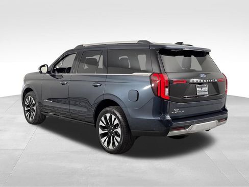 Used 2025 Ford Expedition Platinum w/ Driver's Package AWD/4WD image 9