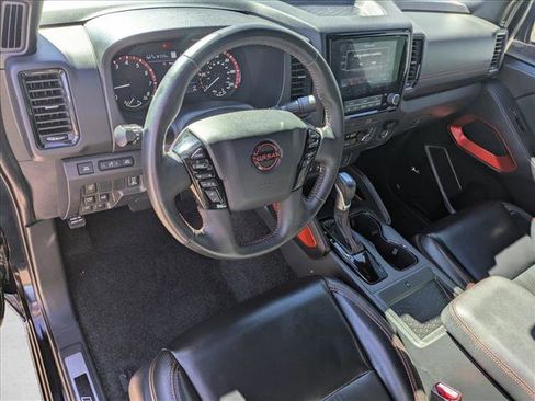 Used 2023 Nissan Frontier PRO-4X w/ Pro-4X Premium Package image 10