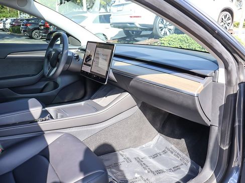 Used 2023 Tesla Model 3 Standard Range image 29