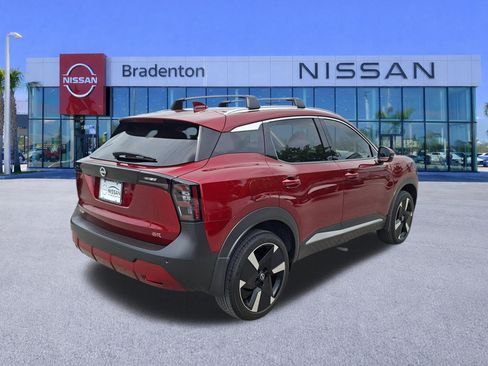 Used 2025 Nissan Kicks SR FWD image 5