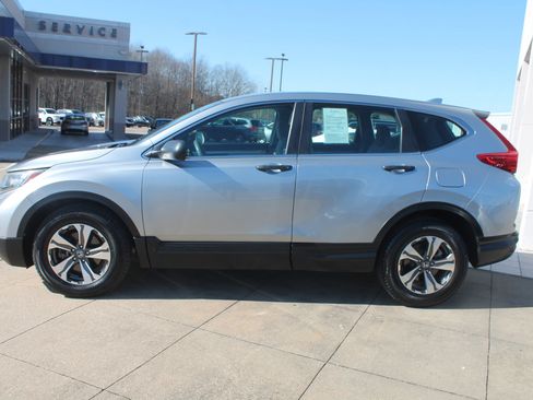 Used 2018 Honda CR-V LX image 7