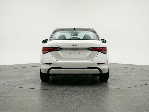 Used 2025 Nissan Sentra SV image 7