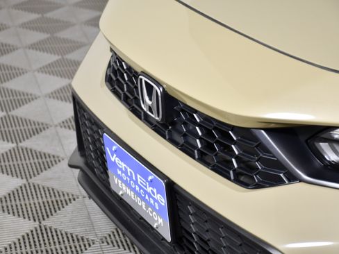 Certified 2025 Honda Civic Sport image 11