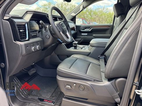 New 2026 GMC Sierra 1500 Denali w/ Denali Reserve Package AWD/4WD image 10