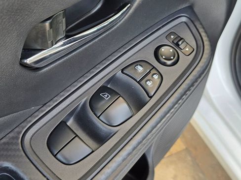 Used 2024 Nissan Versa SV FWD image 12